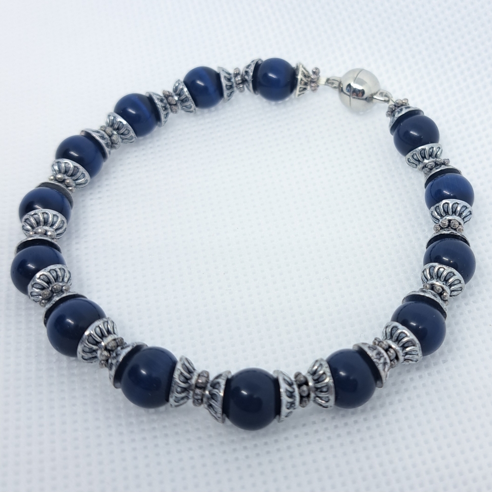 7" Midnight Catseye Bracelet.